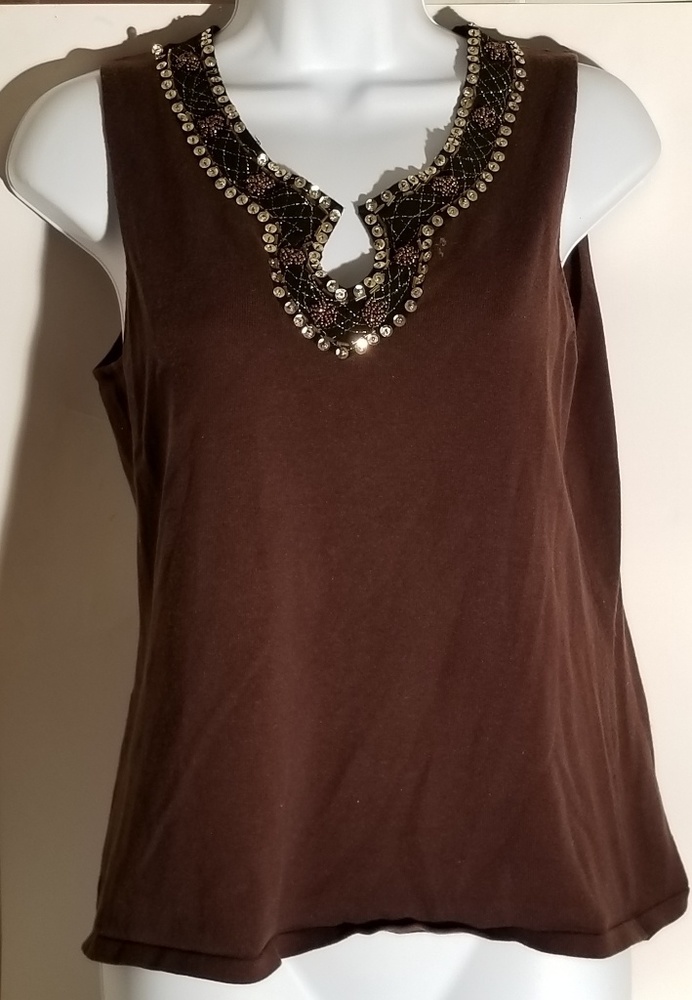 Embellished pullover top - Picture 2 of 4